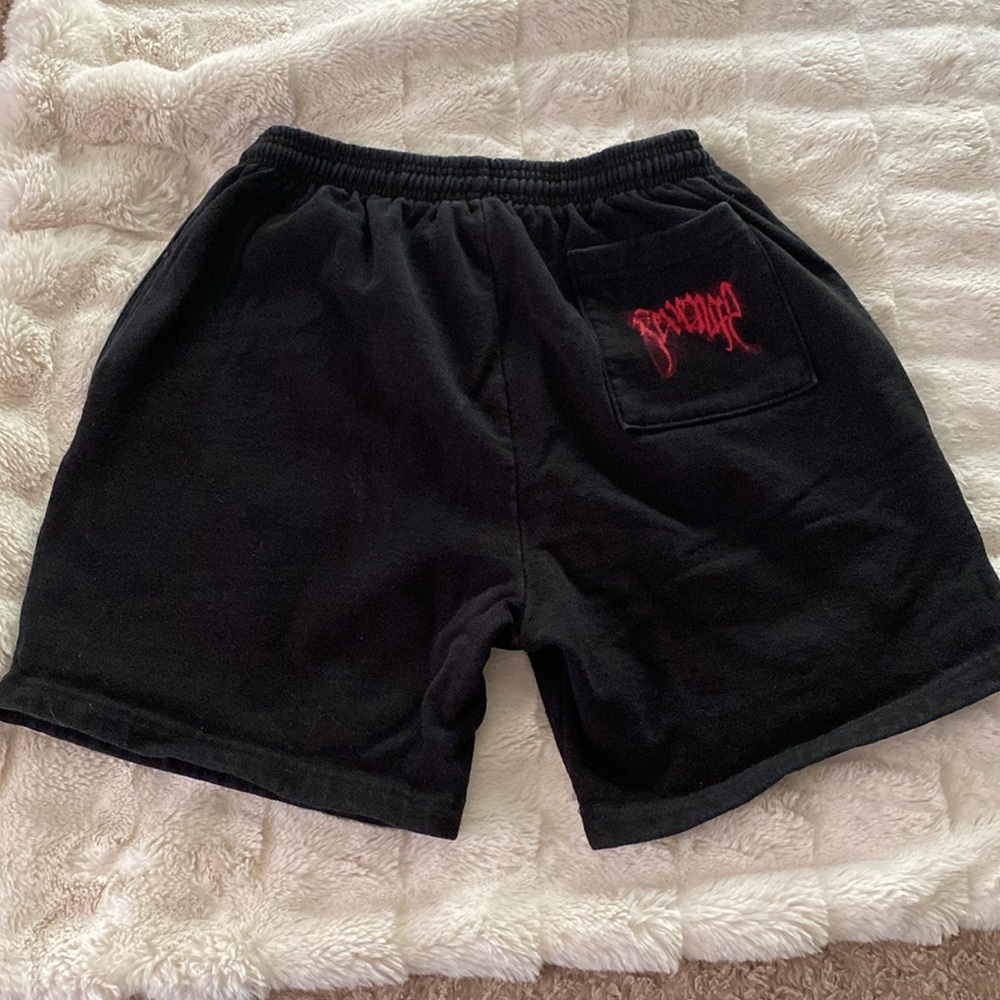 Revenge Shorts - Picture 2 of 3